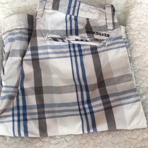 Quicksilver Plaid shorts - Waist 26